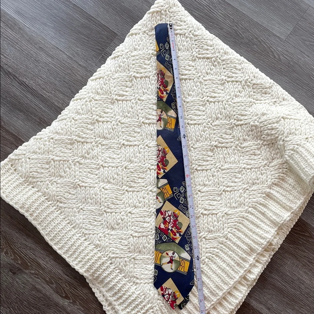 Vintage Men's Football Themed Wide Tie - Blue and Red
